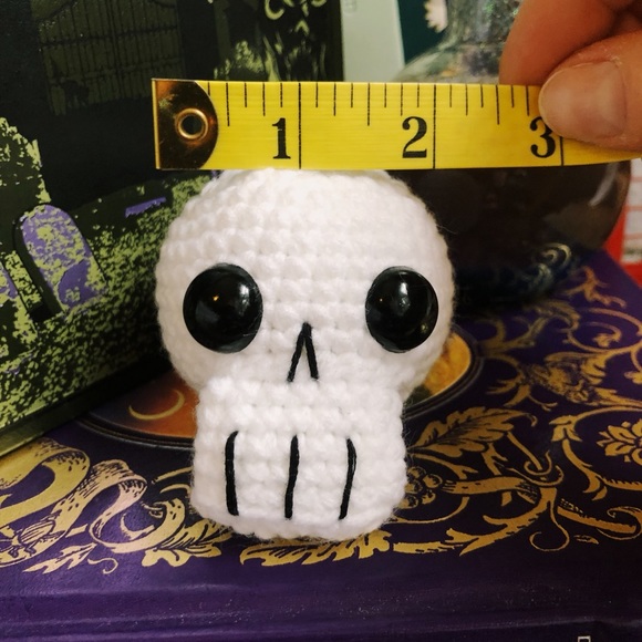 Cute Spooky Handmade Skull Decoration! - Picture 9 of 12
